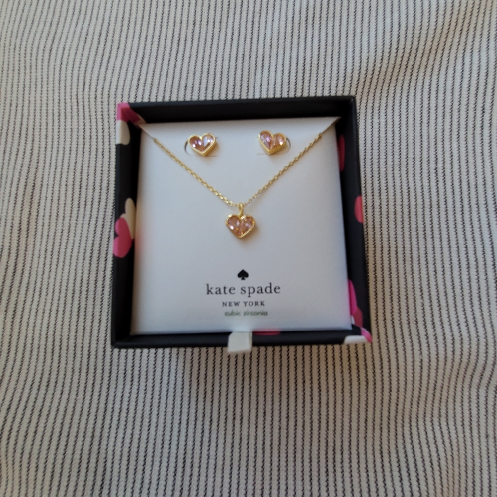 New Kate Spade rock solid heart pendant and mini studs boxed set- pink, gift - Picture 7 of 10